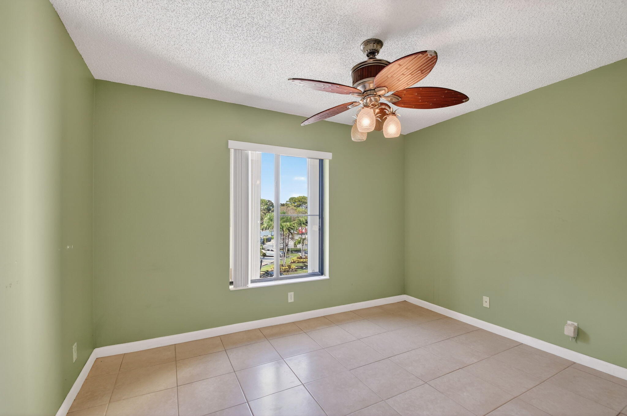 PINE RIDGE NORTH VILLAGE IV CONDO - Residential Lease