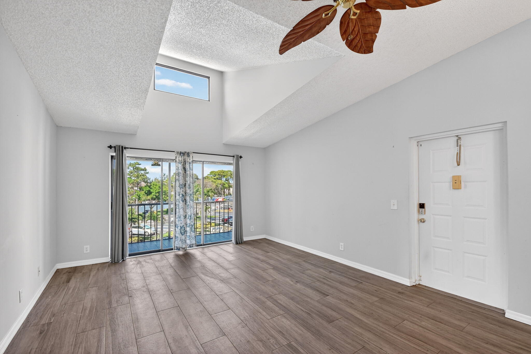 PINE RIDGE NORTH VILLAGE IV CONDO - Residential Lease