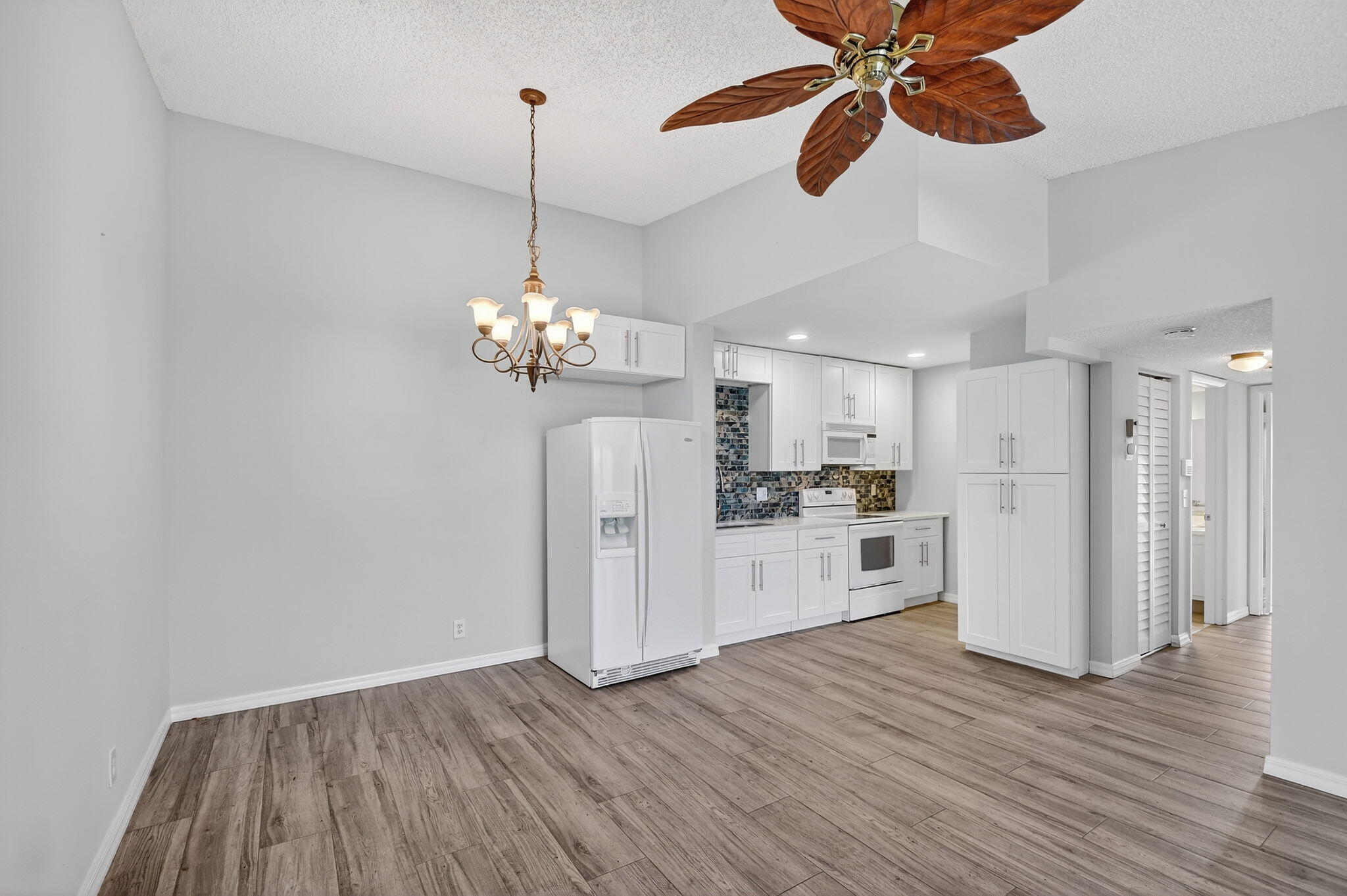 PINE RIDGE NORTH VILLAGE IV CONDO - Residential Lease