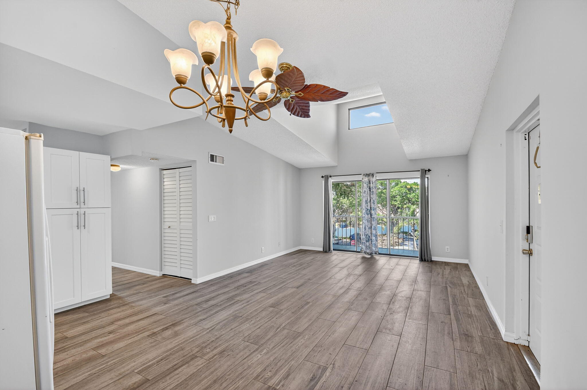 PINE RIDGE NORTH VILLAGE IV CONDO - Residential Lease