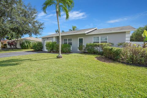 Photo of 9540 Richmond Circle, Boca Raton, FL 33434 (MLS # R11134961) Photo of 9540 Richmond Circle, Boca Raton, FL 33434 (MLS # R11134961)
