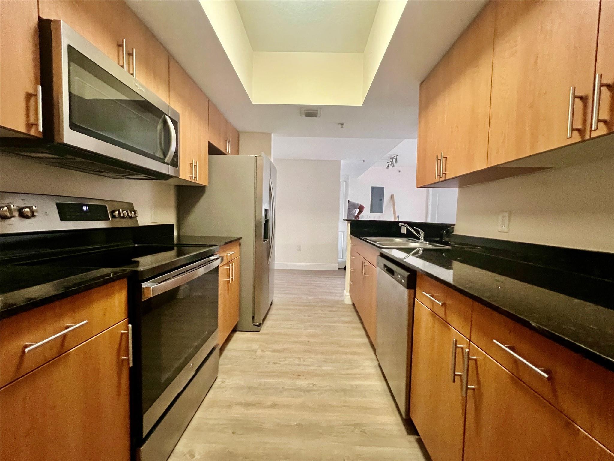 9357 SW 77 Ave 57-303