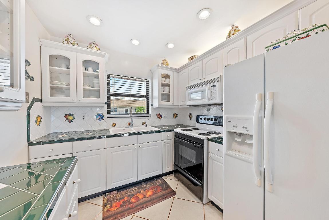 JUPITER INLET CONDO - Residential Lease