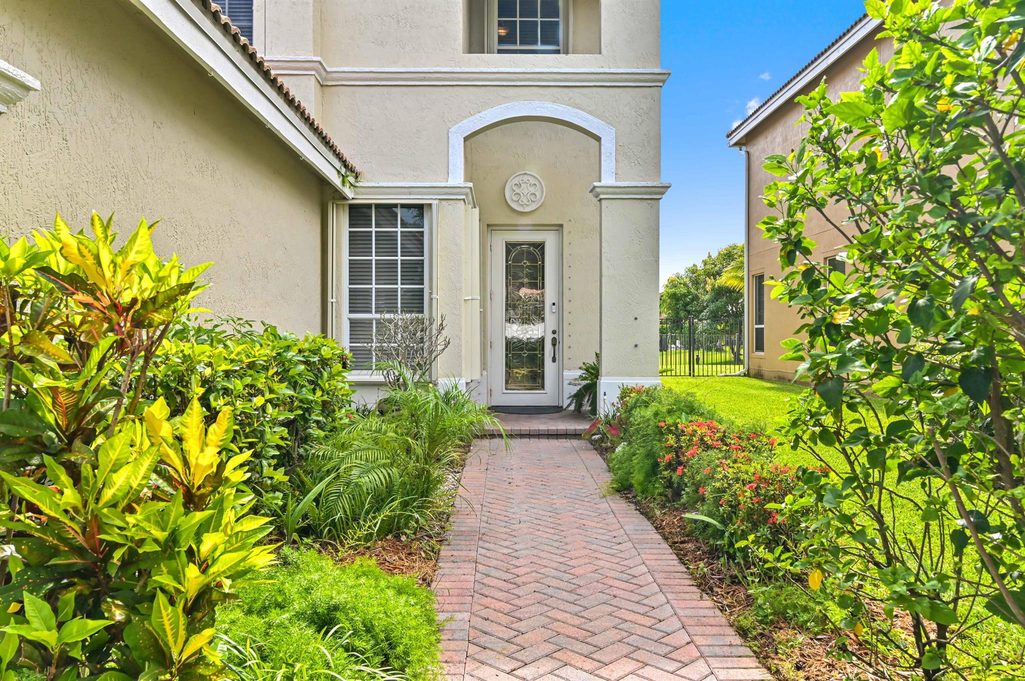 ORANGE GROVE - Residential