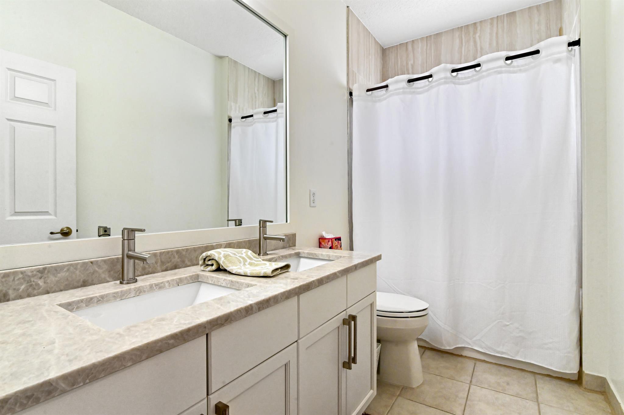 ORANGE GROVE - Residential