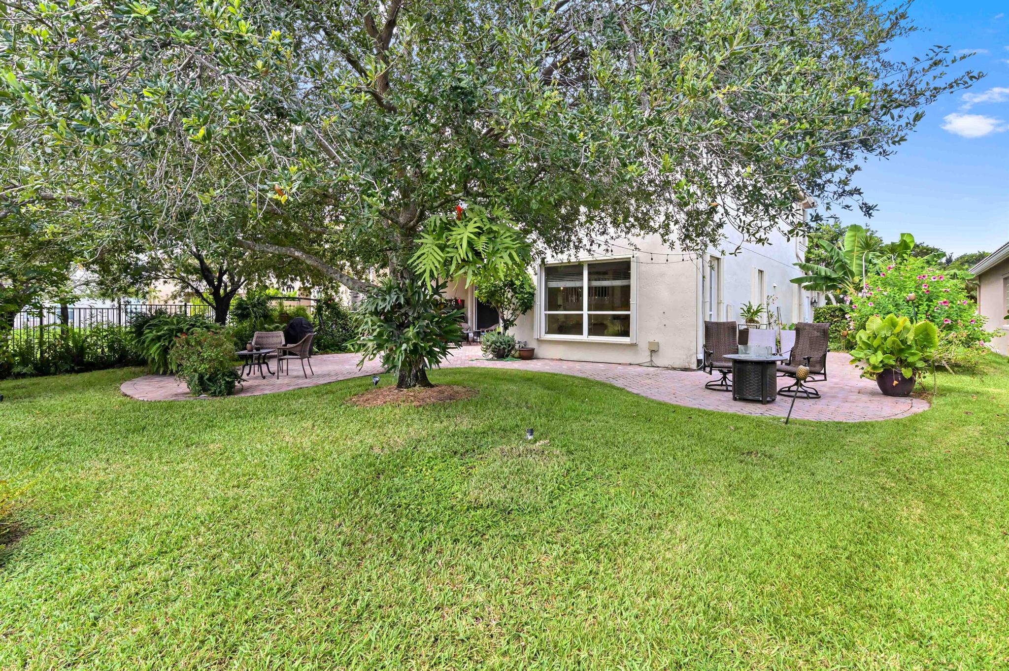 ORANGE GROVE - Residential