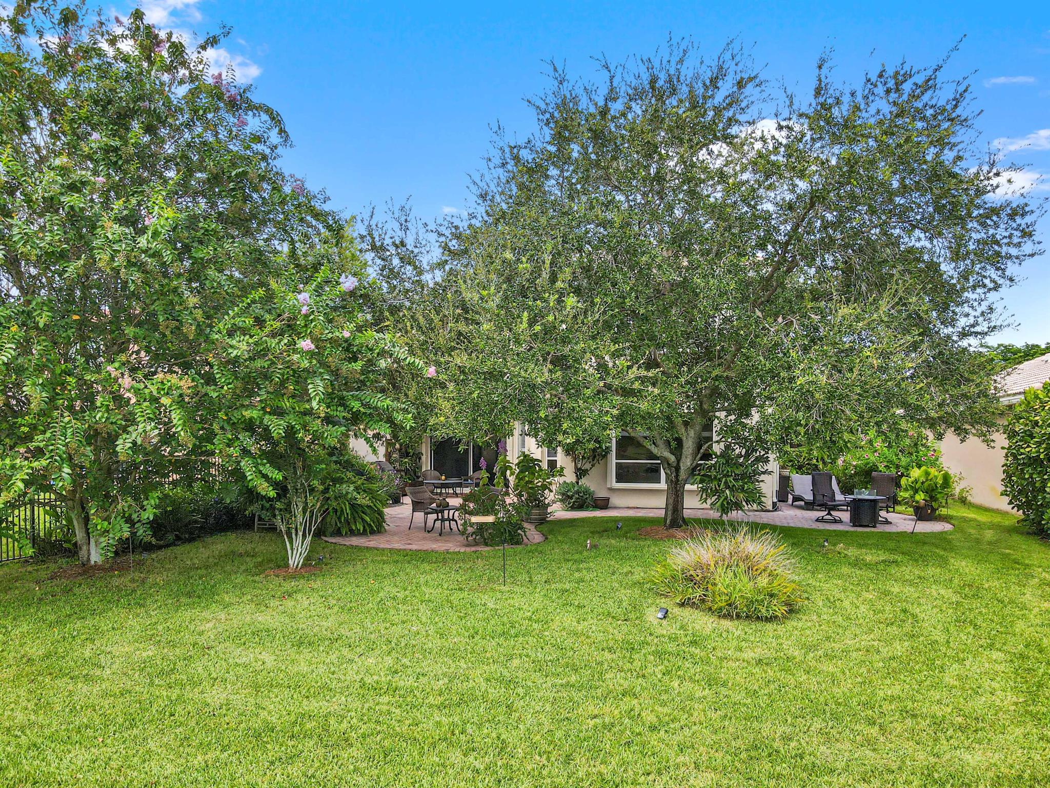 ORANGE GROVE - Residential