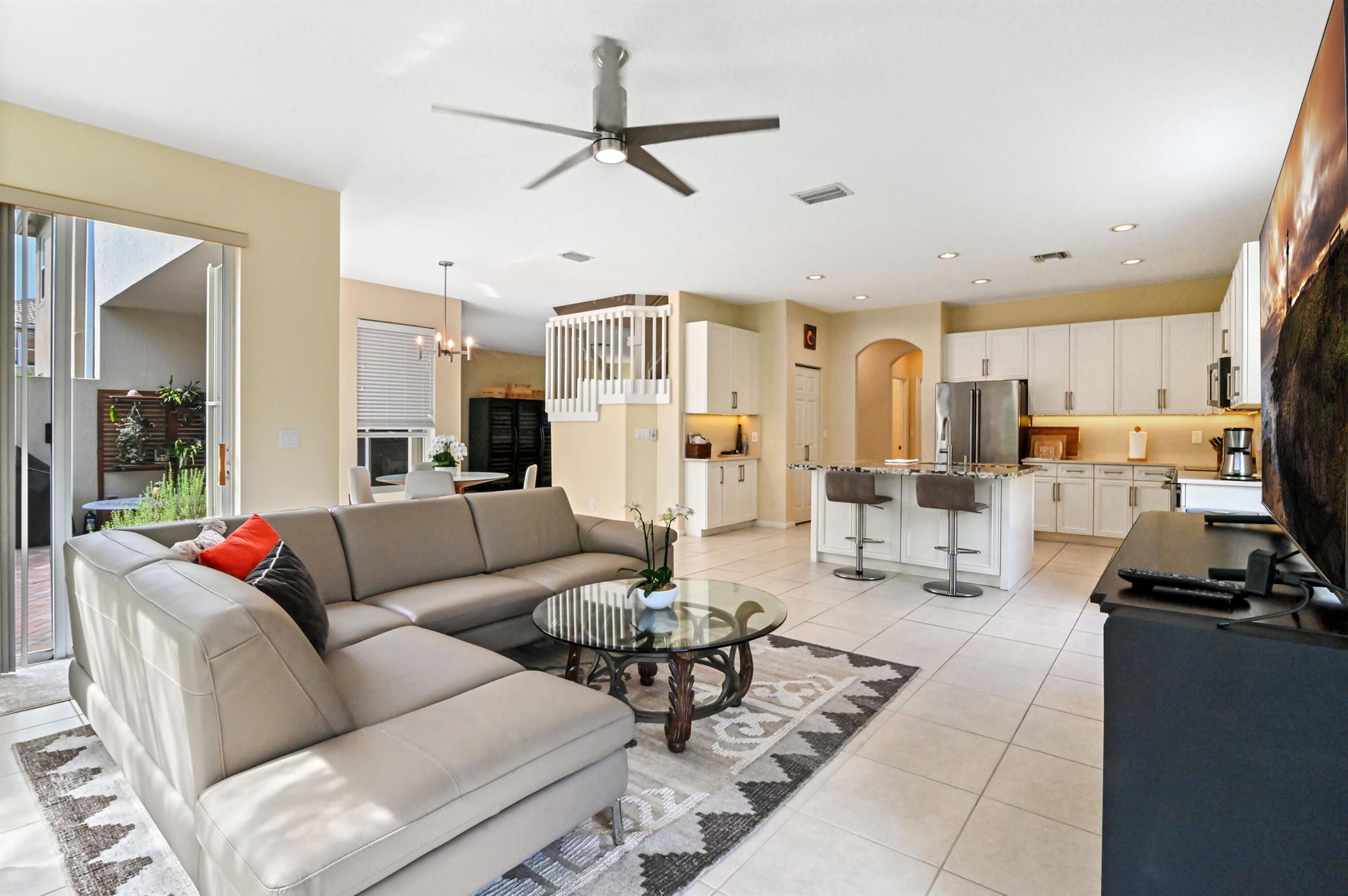 ORANGE GROVE - Residential