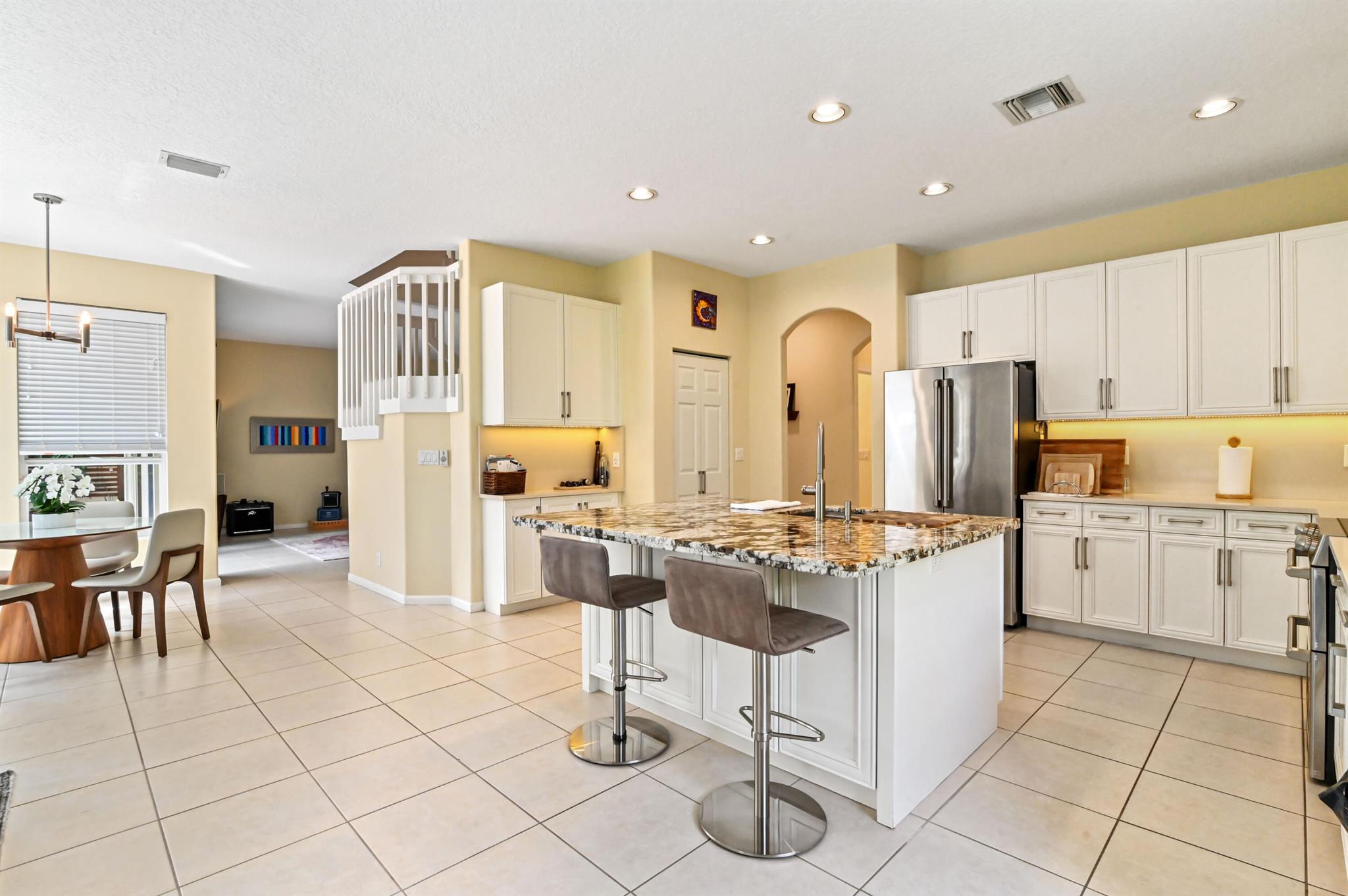 ORANGE GROVE - Residential