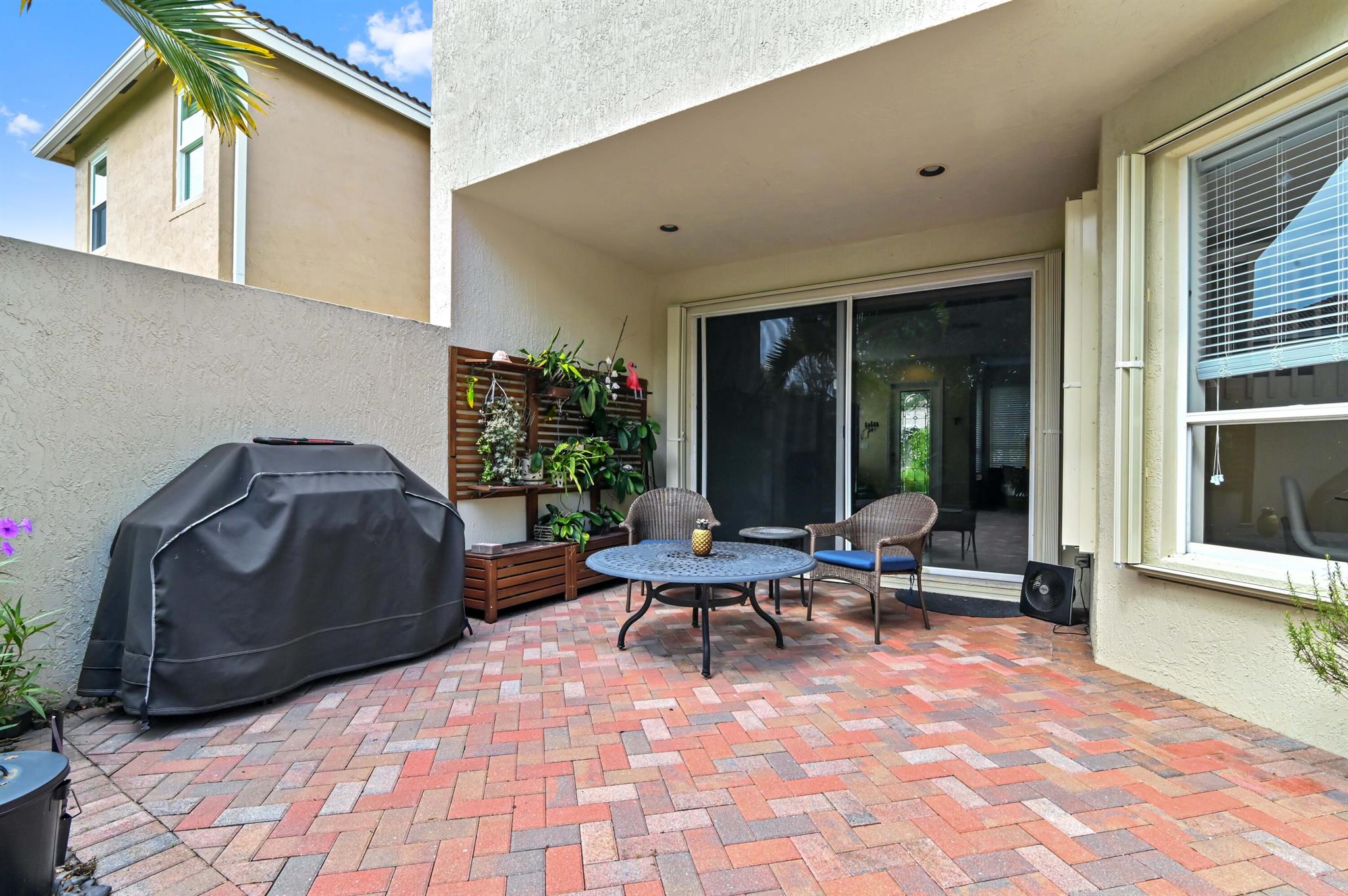 ORANGE GROVE - Residential