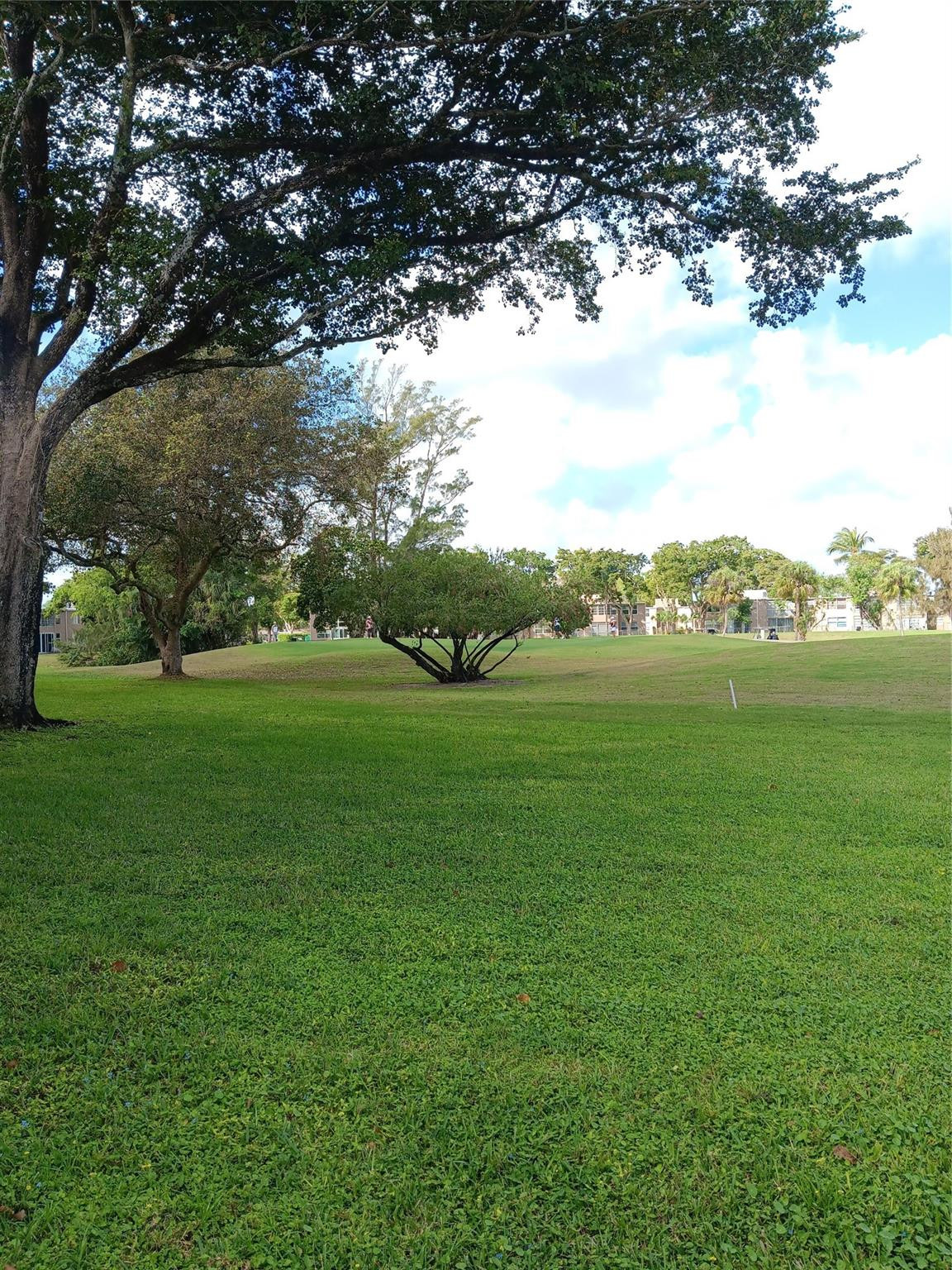 Oriole Golf & Tennis 2 - Residential