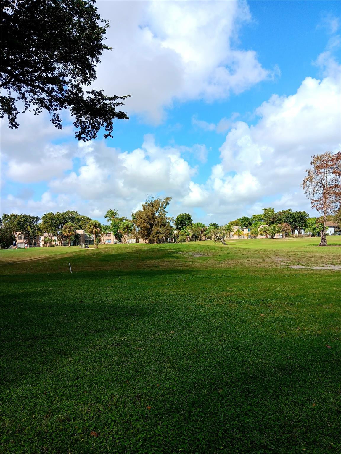 Oriole Golf & Tennis 2 - Residential