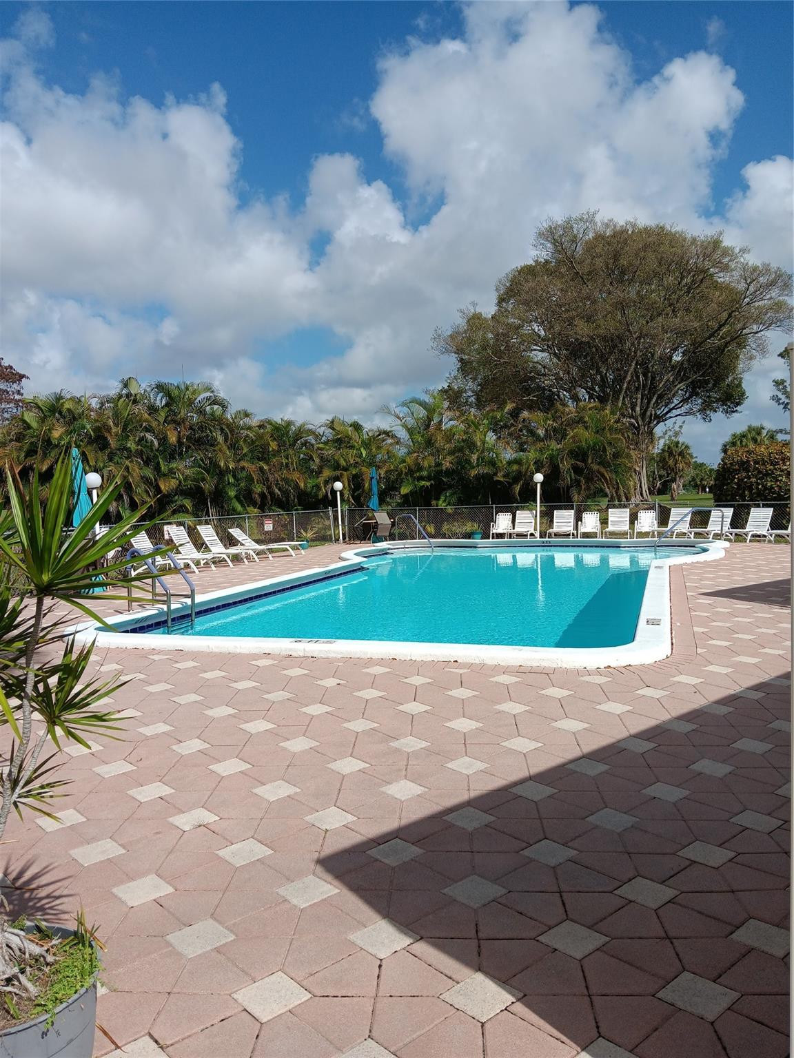 Oriole Golf & Tennis 2 - Residential