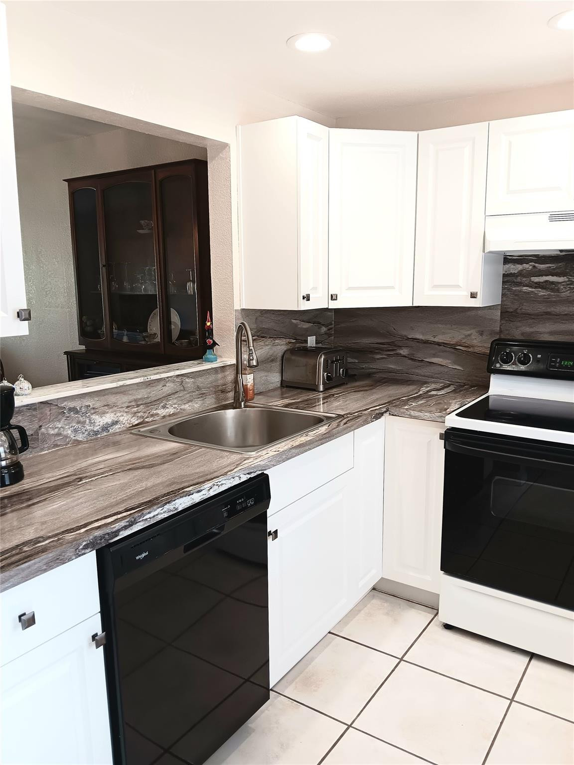 Oriole Golf & Tennis 2 - Residential