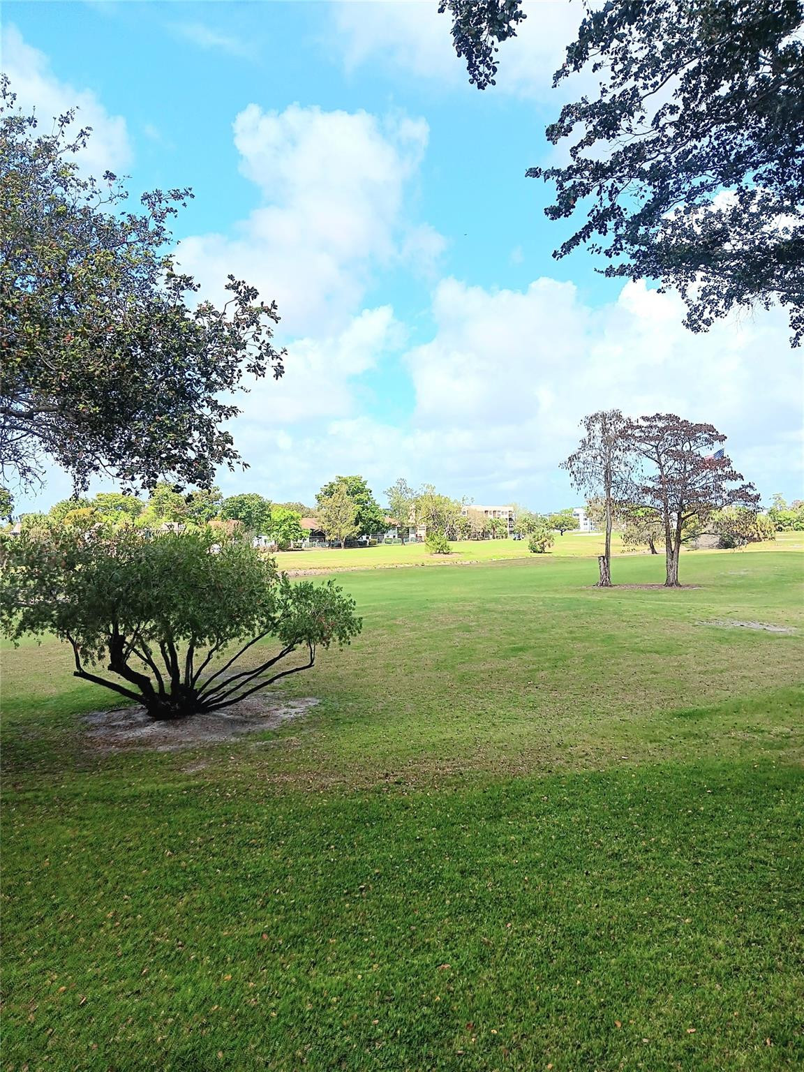 Oriole Golf & Tennis 2 - Residential