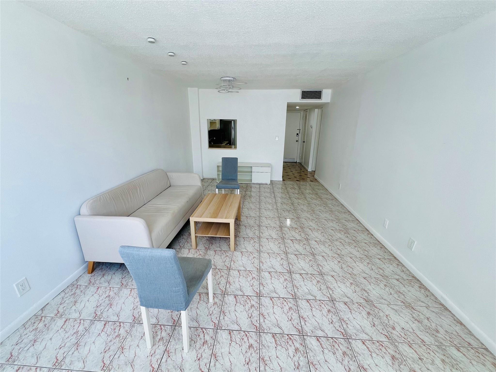 TURF CONDO - Residential Lease