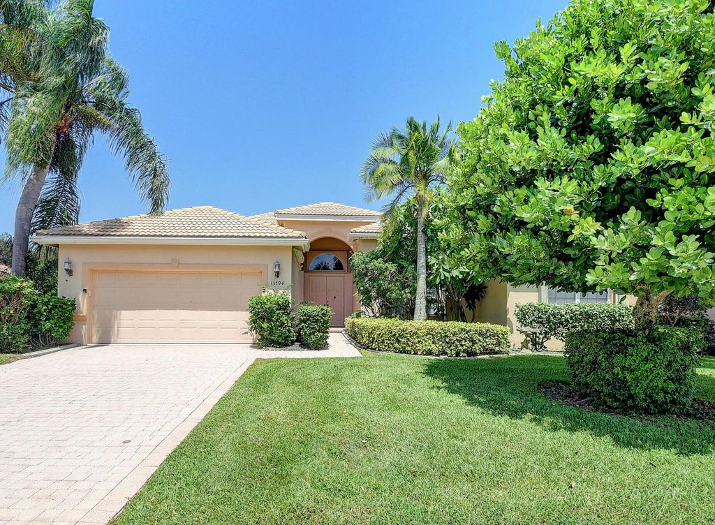 Photo of 13794 Viale Venezia, Delray Beach, FL 33446 (MLS # R10899224)