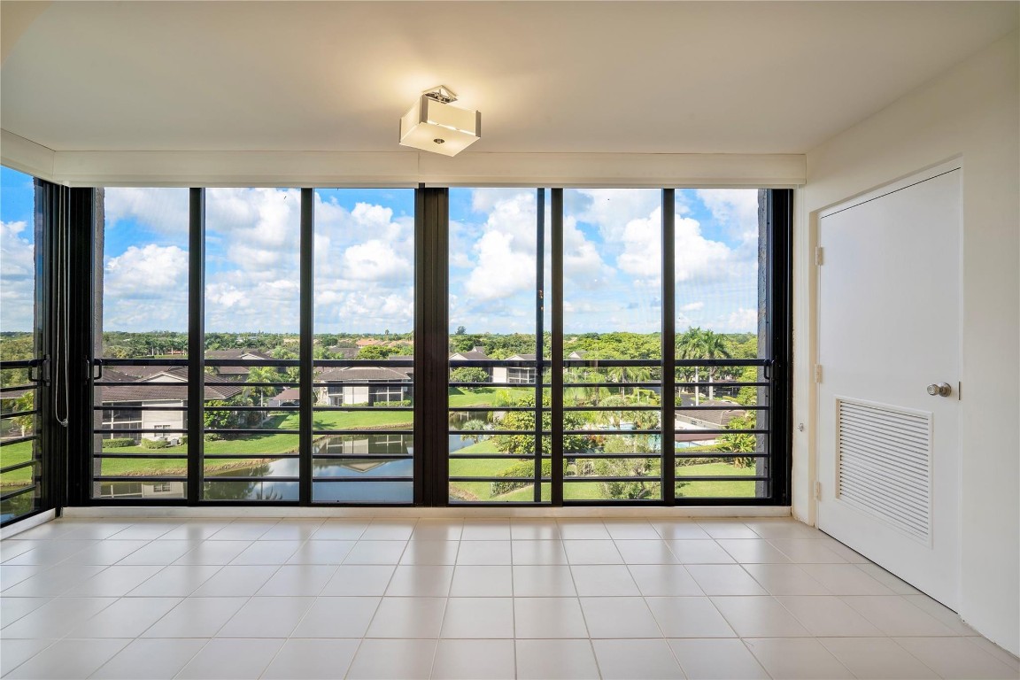 REGENCY AT BOCA POINTE - Residential