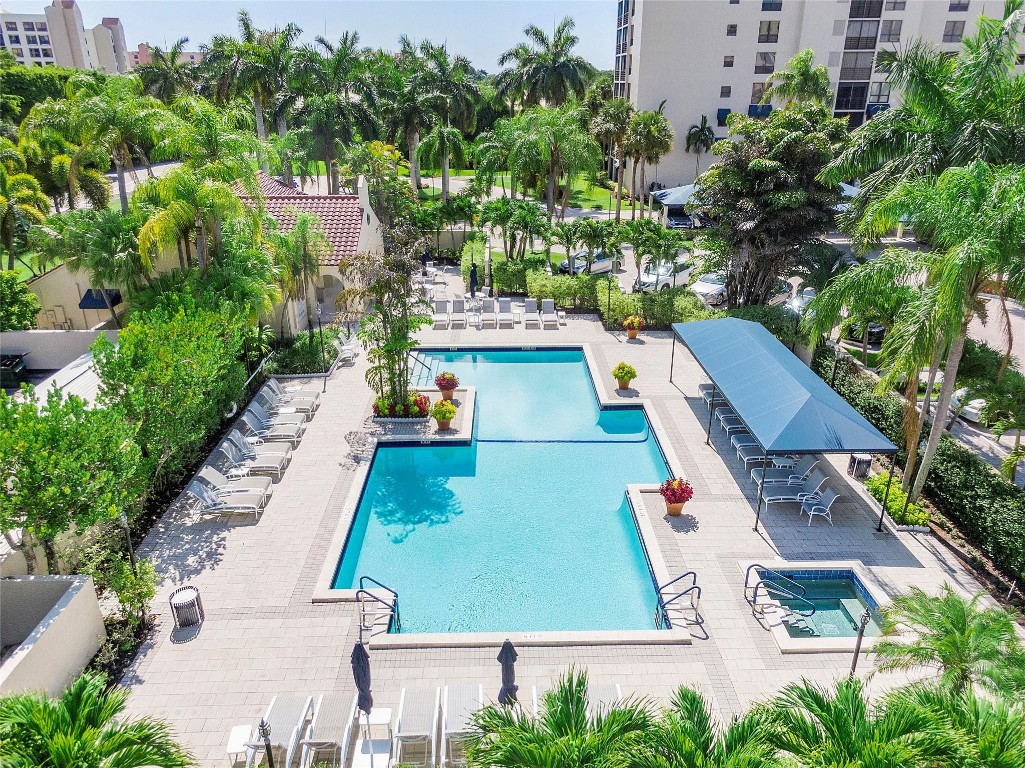 REGENCY AT BOCA POINTE - Residential