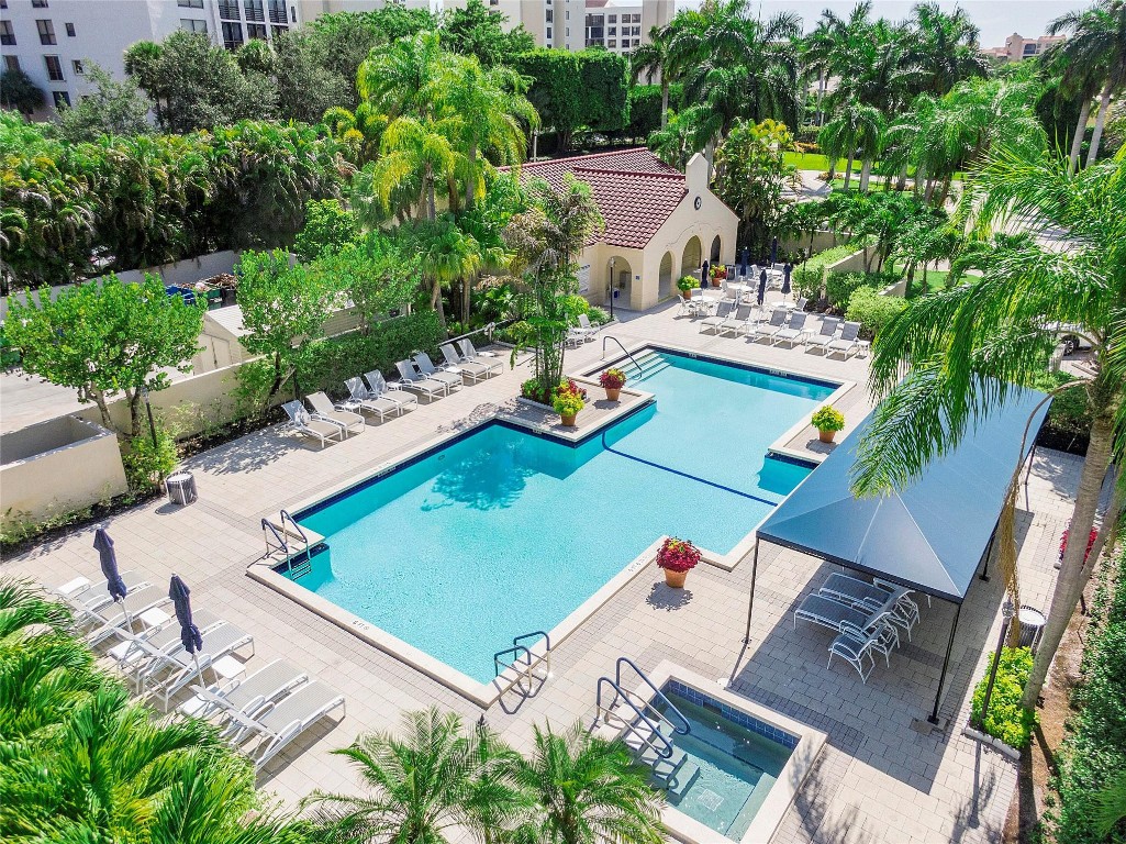 REGENCY AT BOCA POINTE - Residential