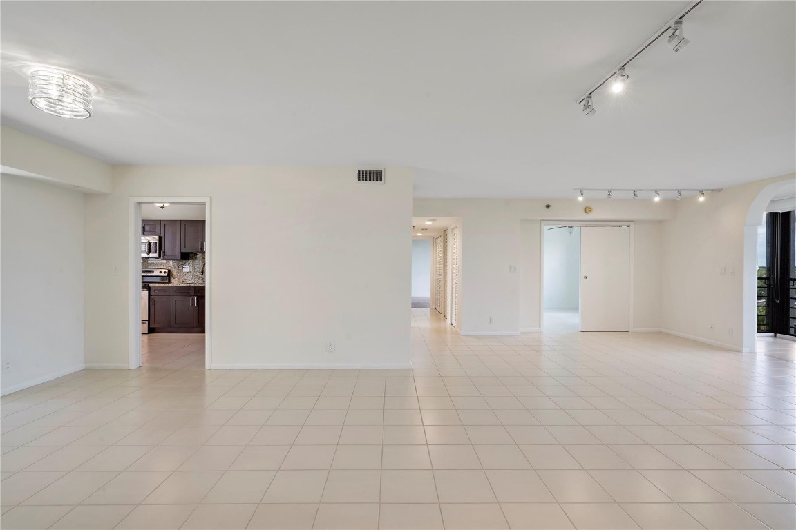 REGENCY AT BOCA POINTE - Residential