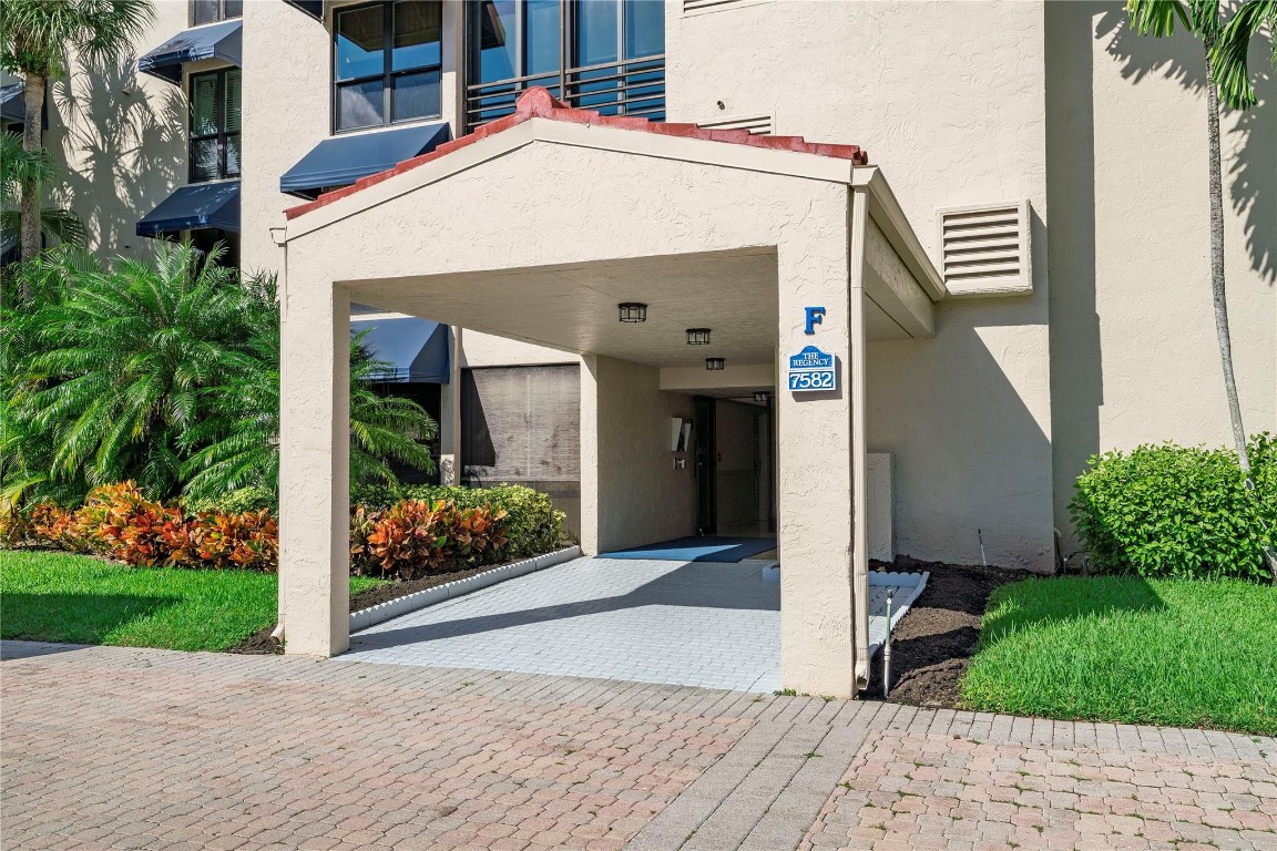 REGENCY AT BOCA POINTE - Residential
