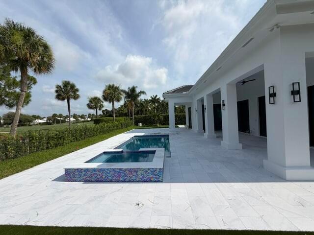 2525 Seminole Circle