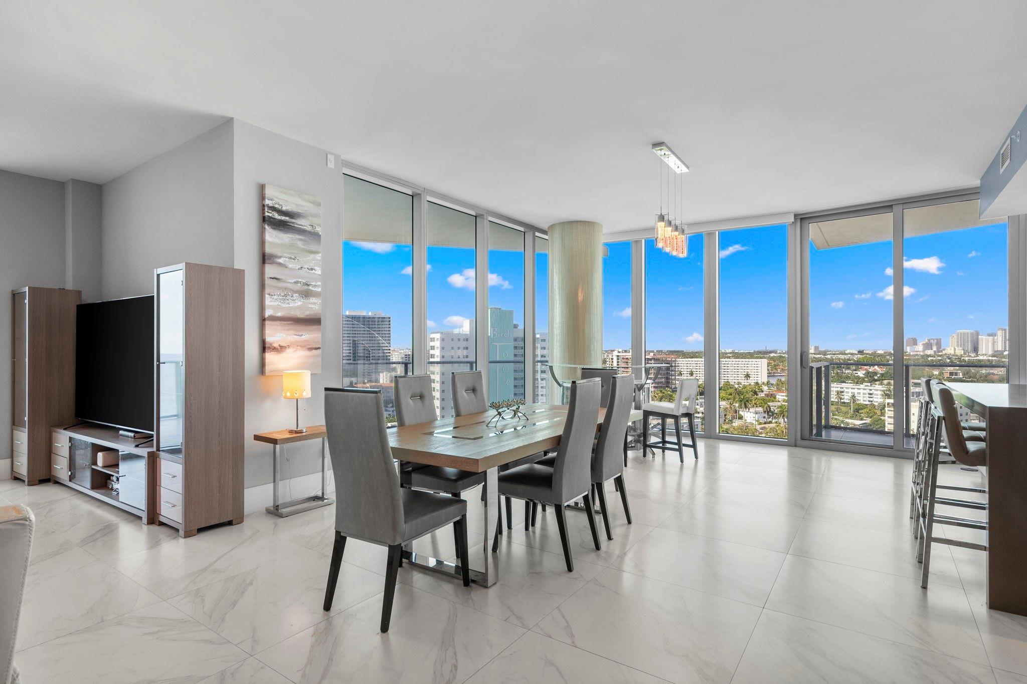 PARAMOUNT - Residential