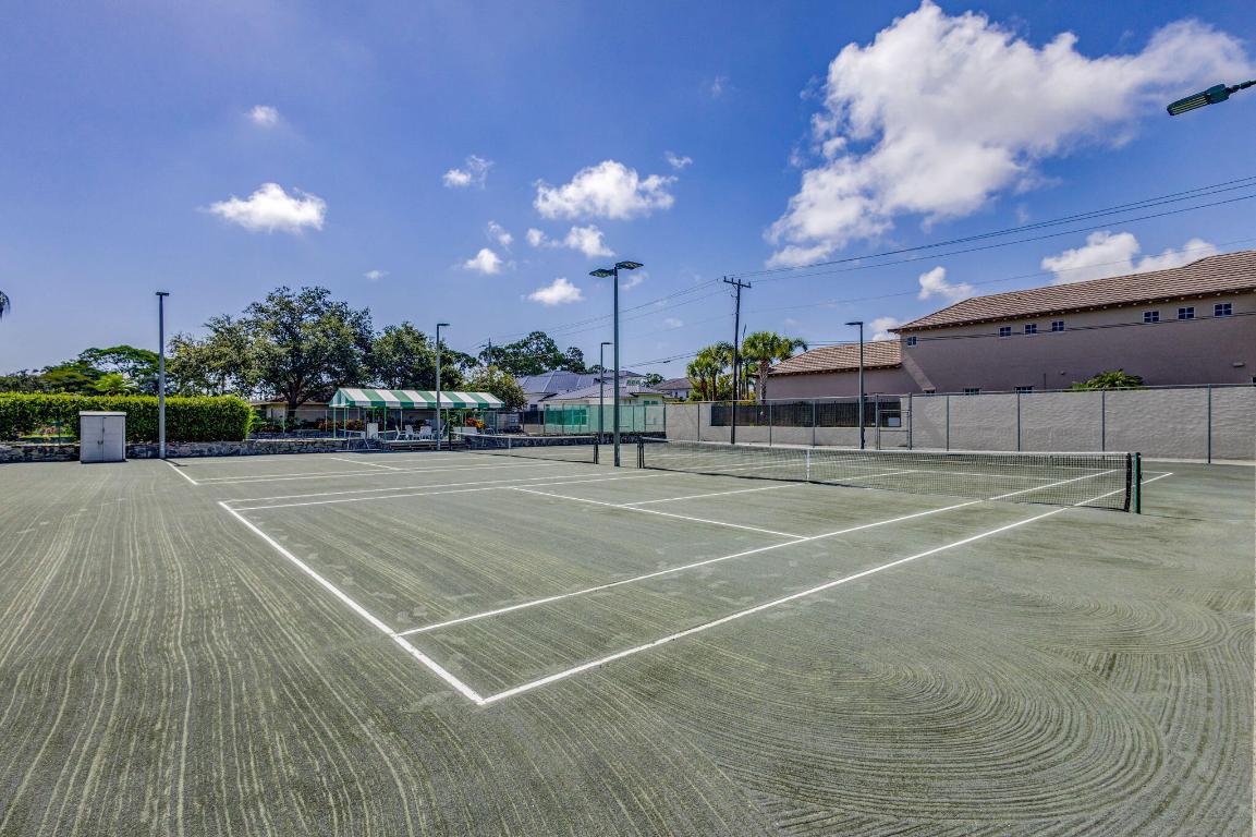 RIVERBEND CONDO - Residential