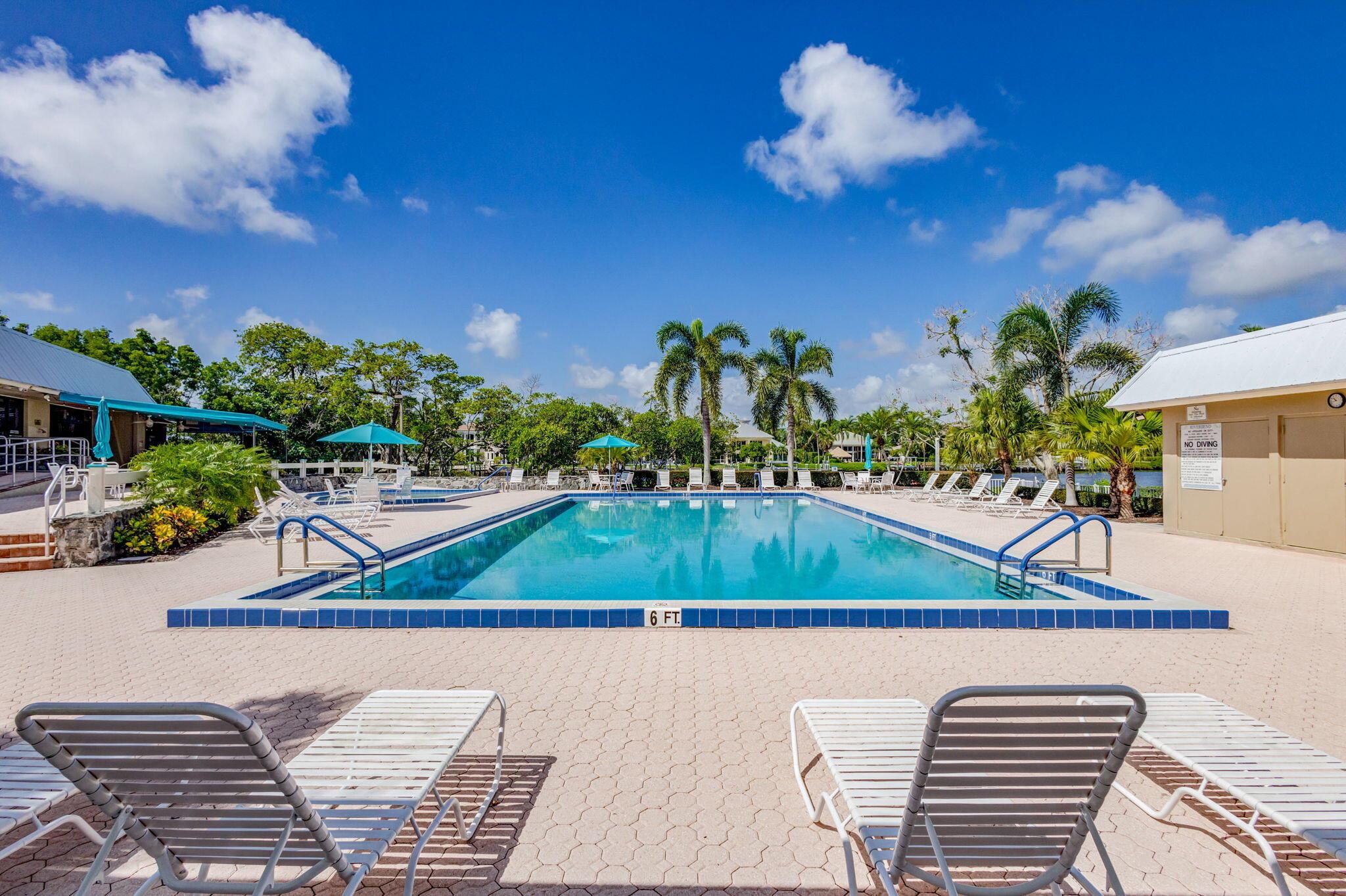 RIVERBEND CONDO - Residential