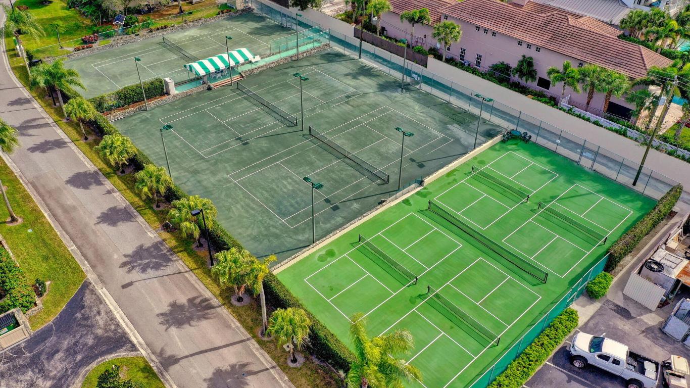 RIVERBEND CONDO - Residential