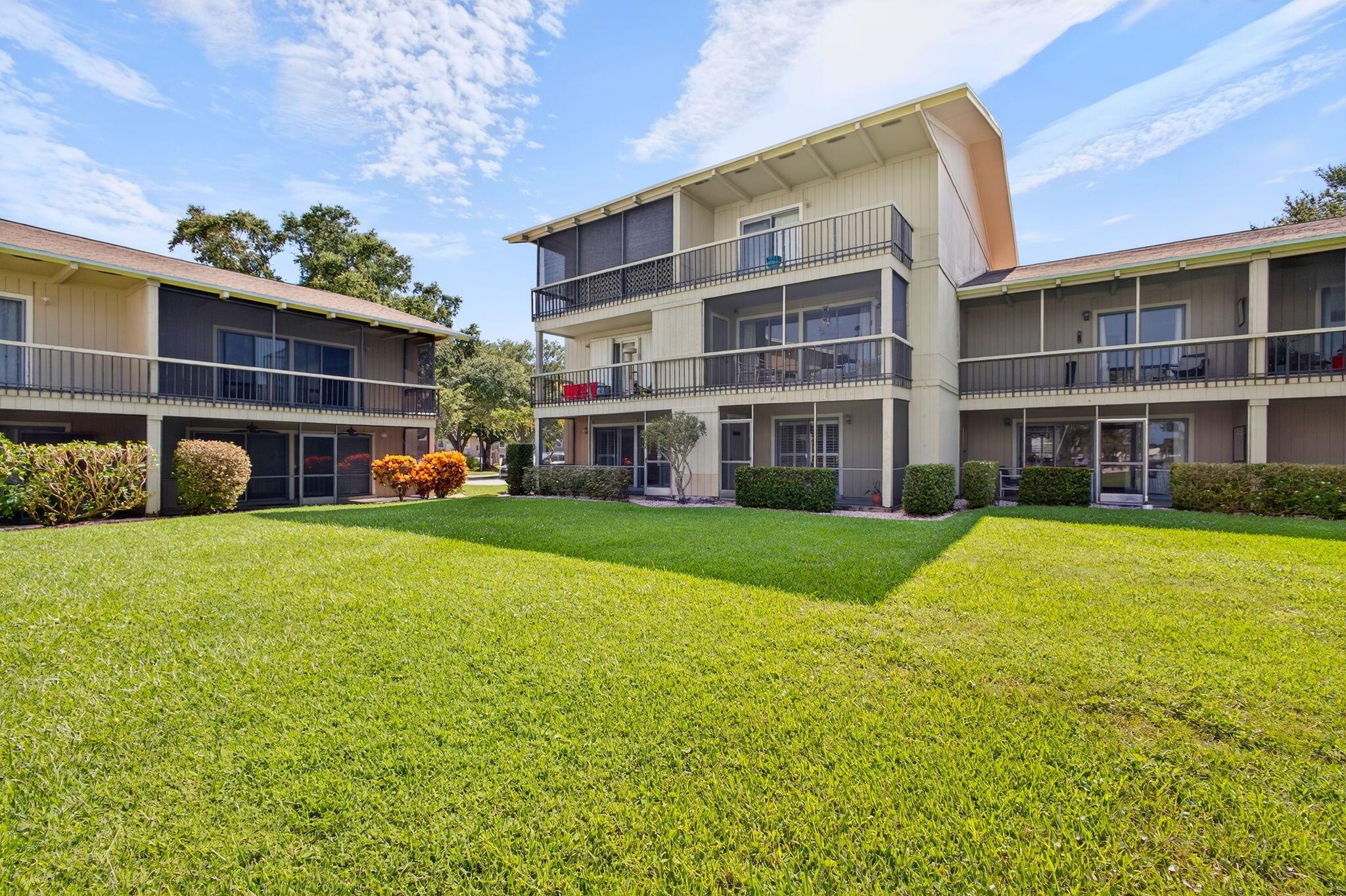 RIVERBEND CONDO - Residential