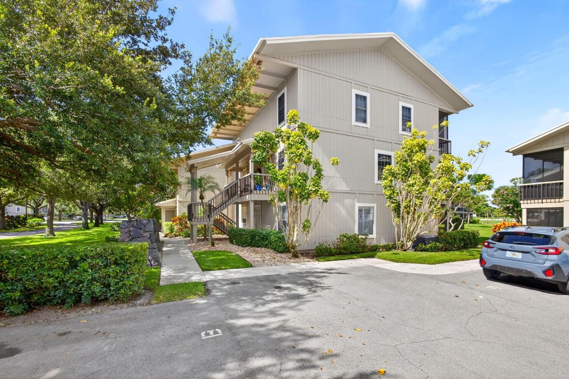 RIVERBEND CONDO - Residential