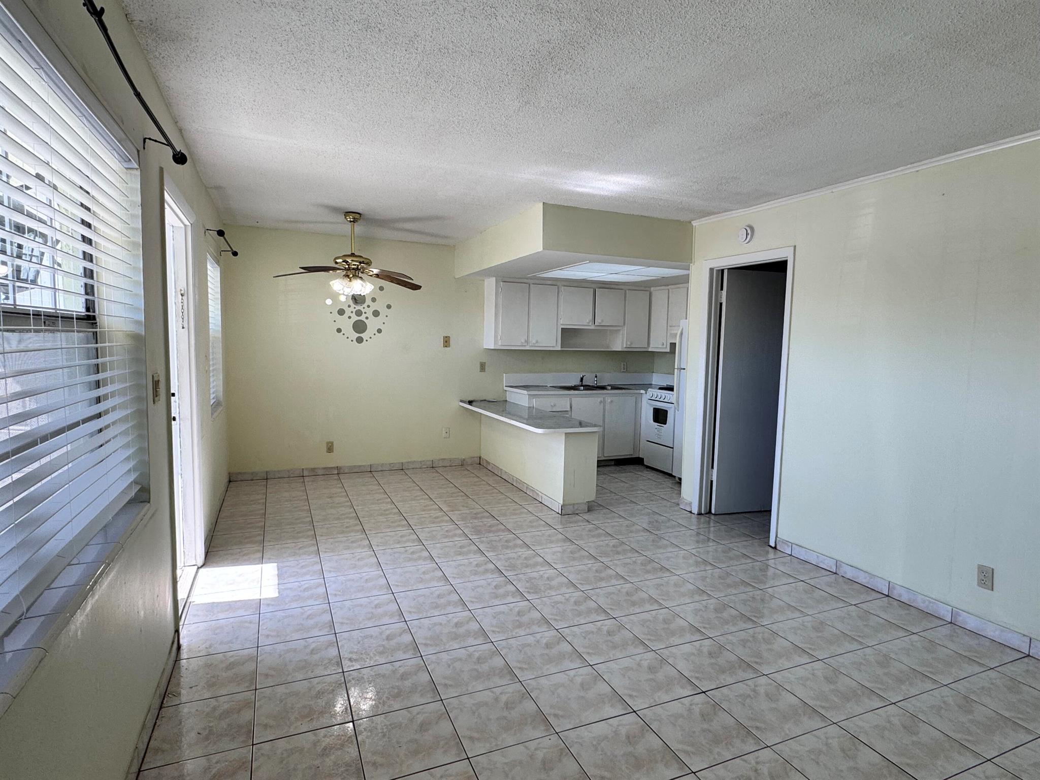 MEADOW PARK 2 - Commercial Sale