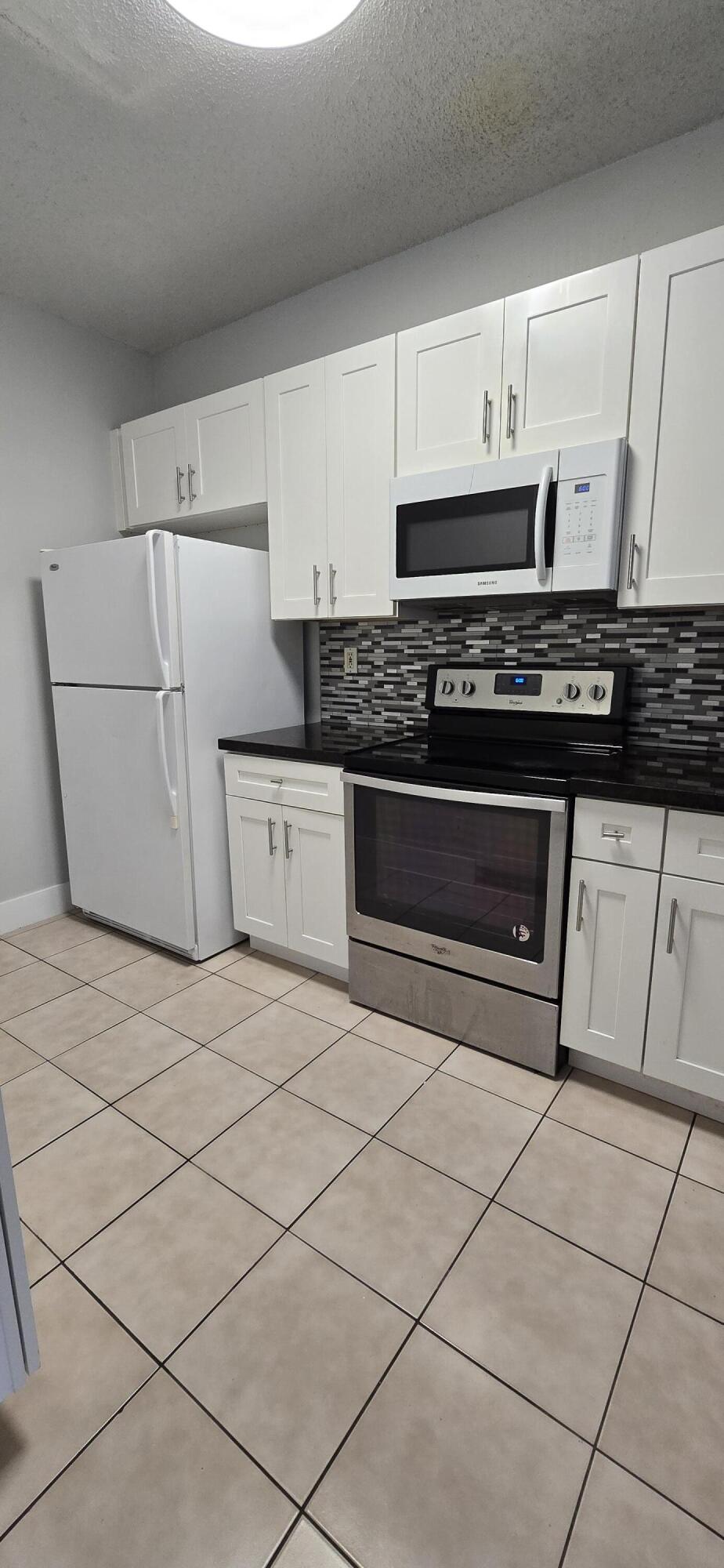 BANYAN TRAILS - Residential