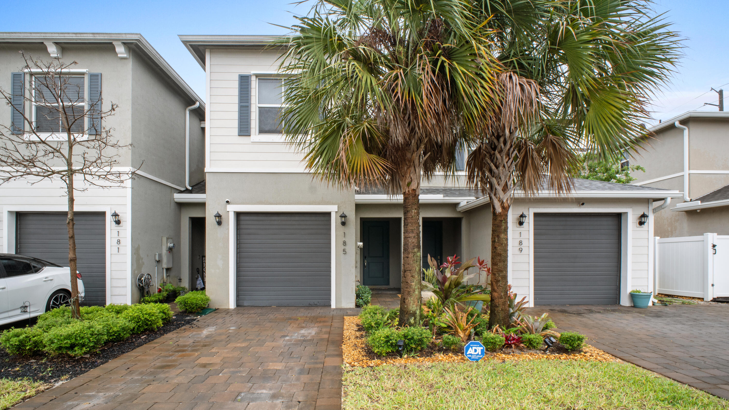 RIVIERA COVE - Residential