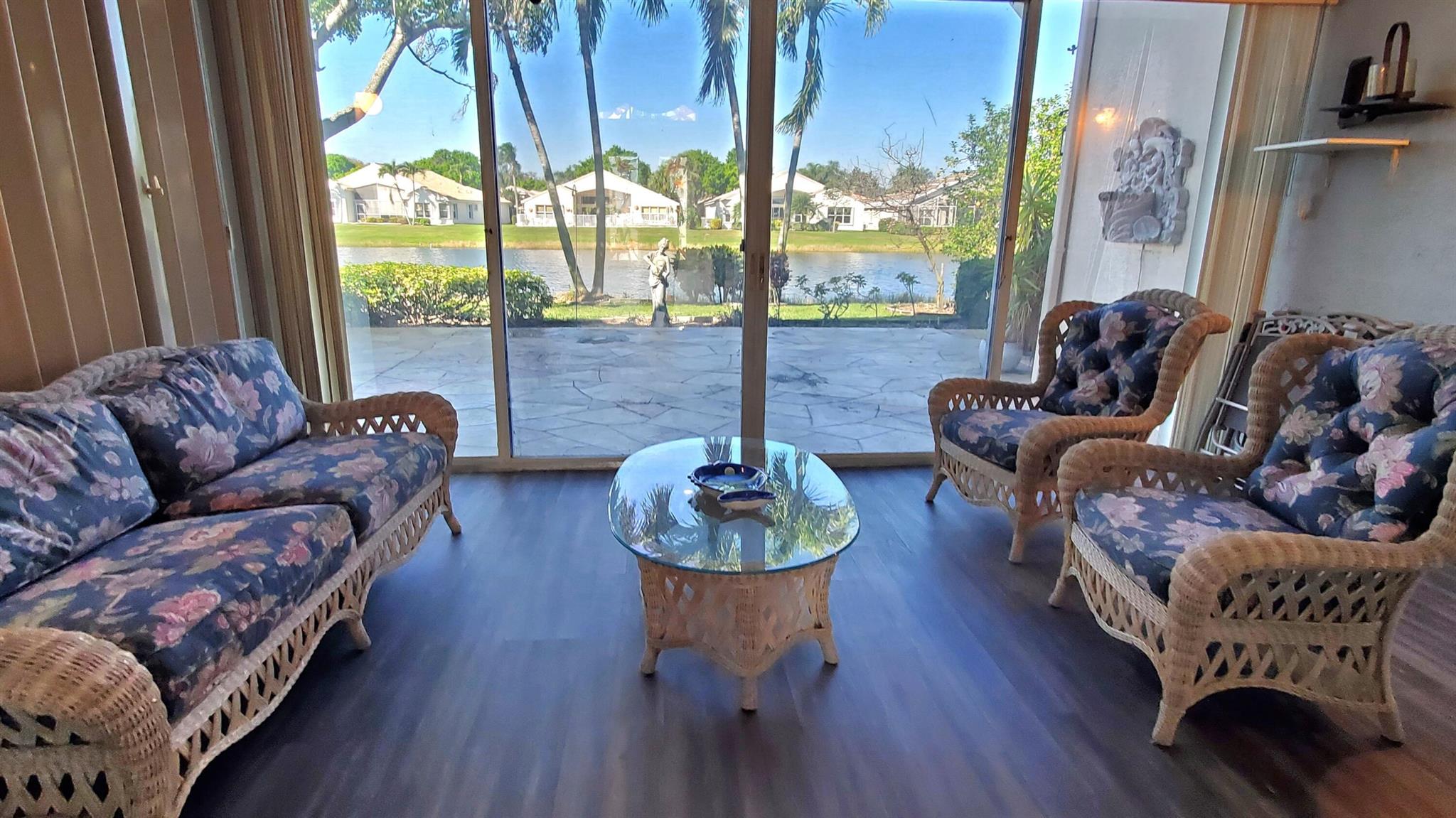 VALENCIA LAKES 1 - Residential Lease