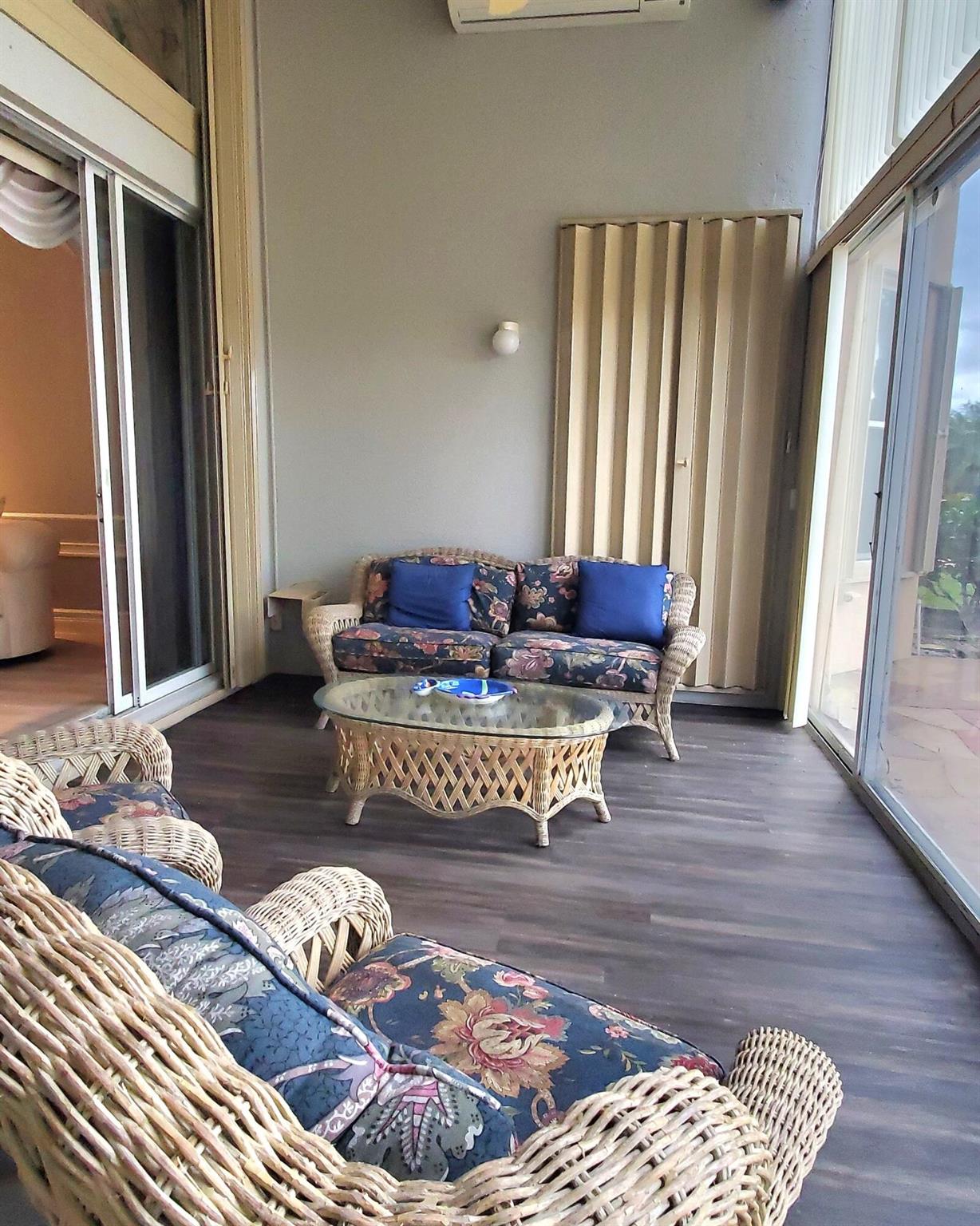 VALENCIA LAKES 1 - Residential Lease