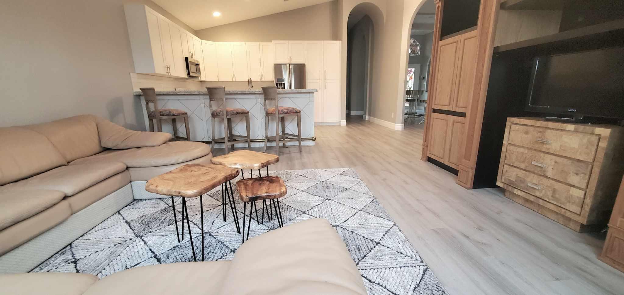 VALENCIA LAKES 1 - Residential Lease