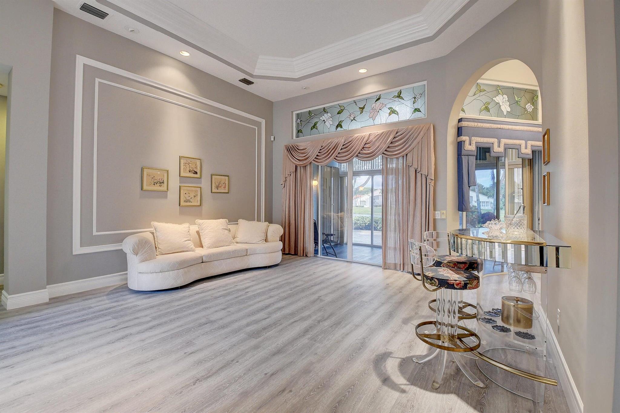 VALENCIA LAKES 1 - Residential Lease