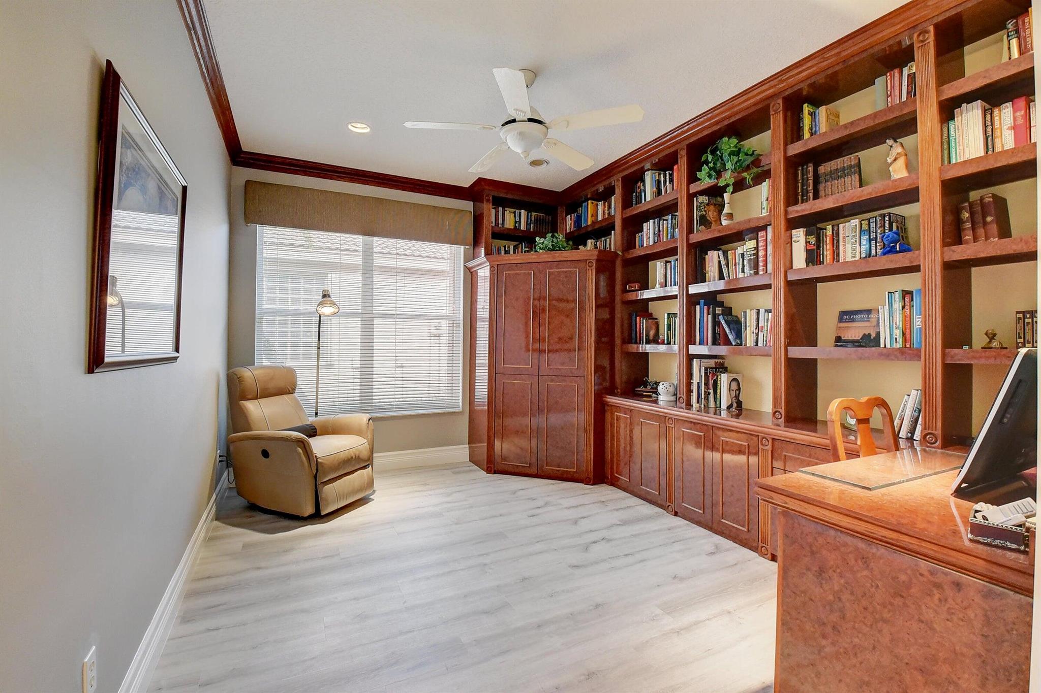 VALENCIA LAKES 1 - Residential Lease