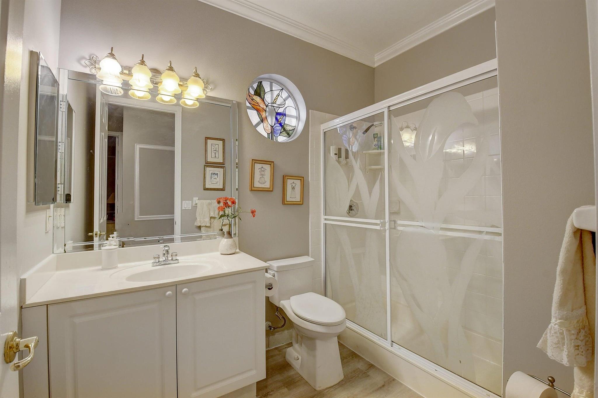 VALENCIA LAKES 1 - Residential Lease