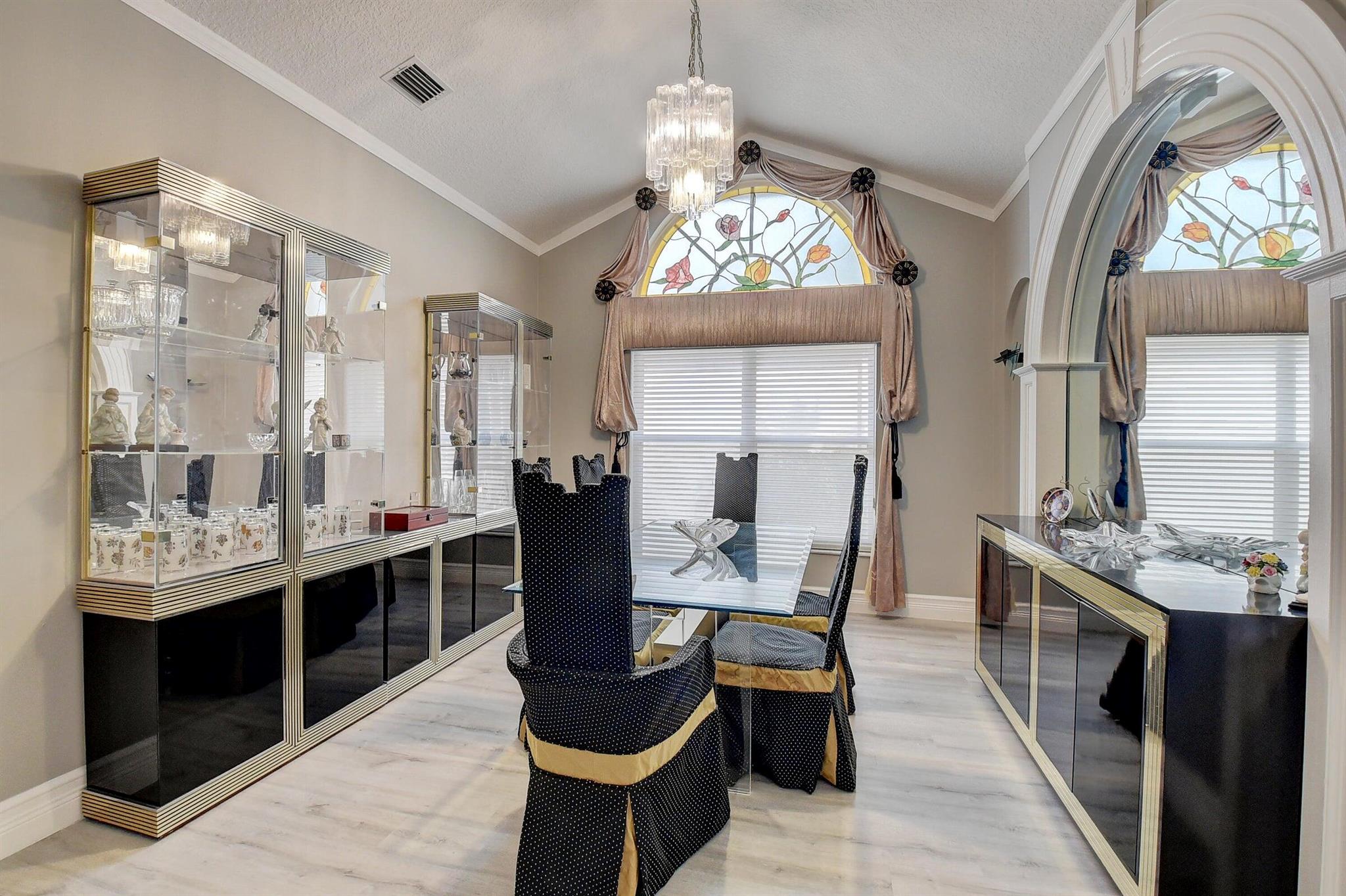 VALENCIA LAKES 1 - Residential Lease