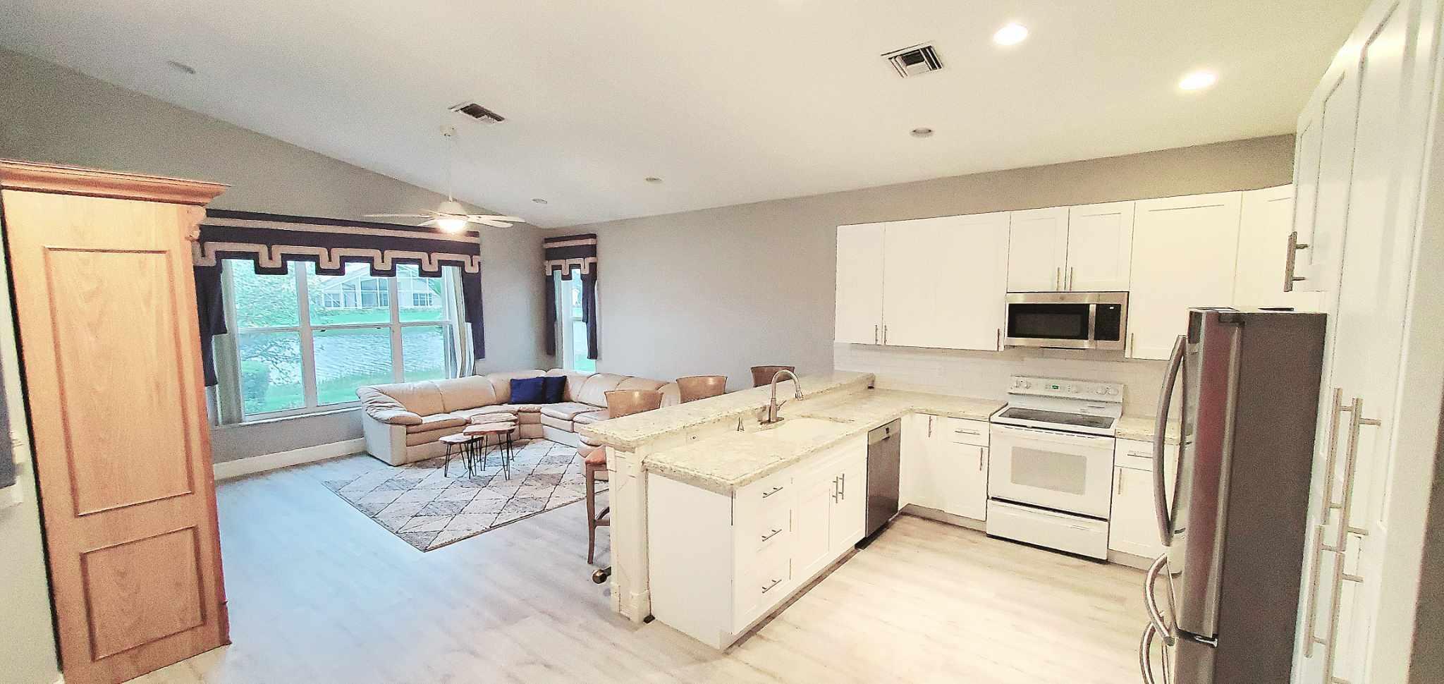 VALENCIA LAKES 1 - Residential Lease