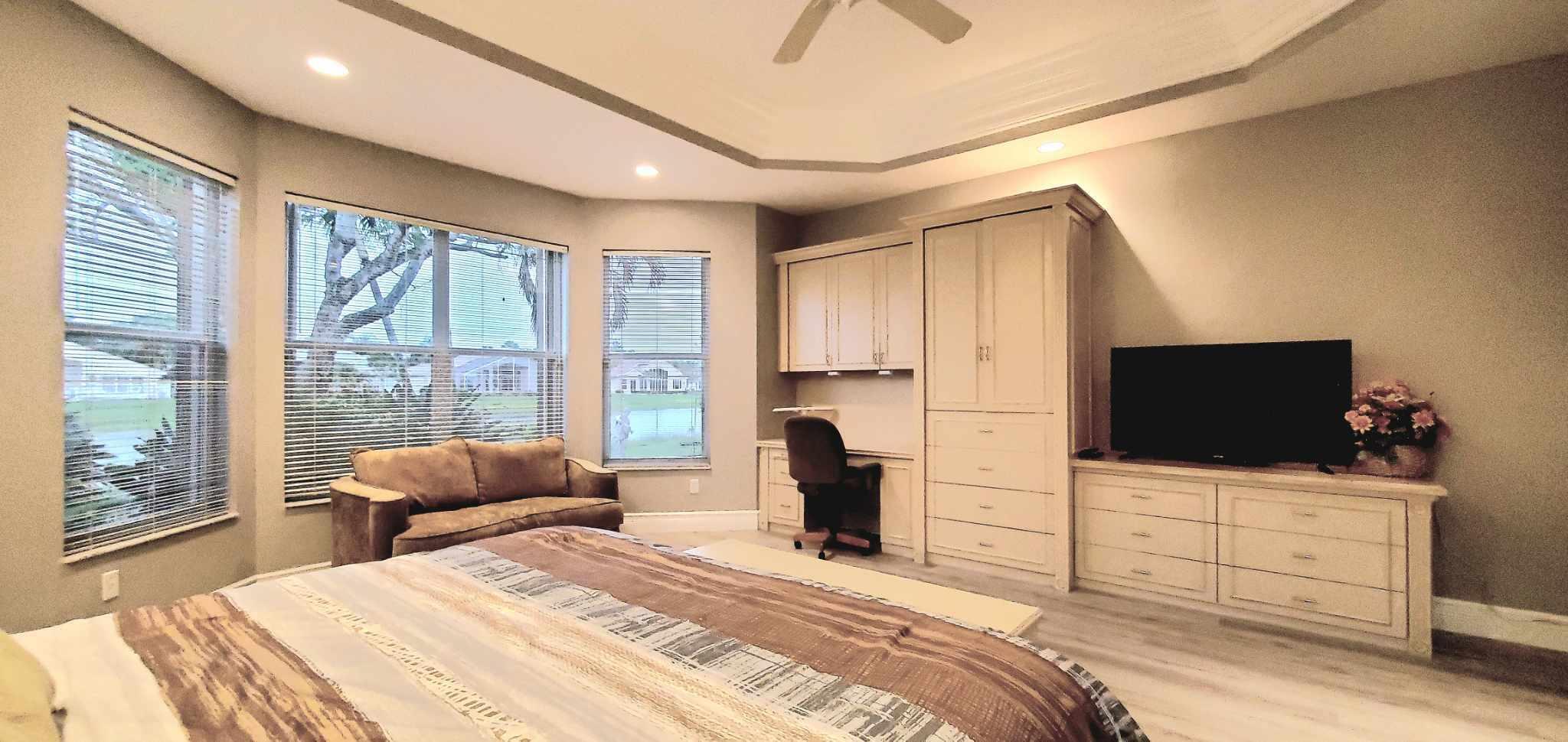 VALENCIA LAKES 1 - Residential Lease