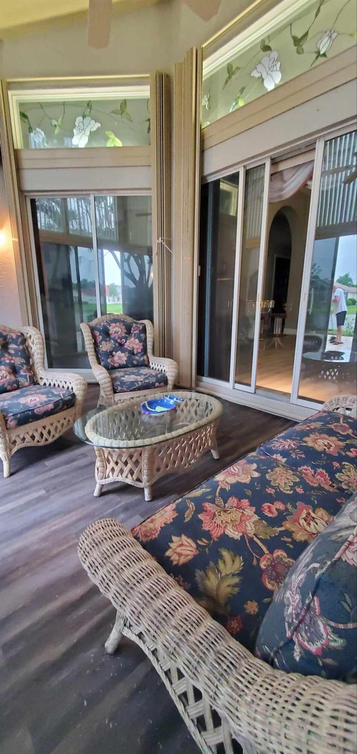 VALENCIA LAKES 1 - Residential Lease