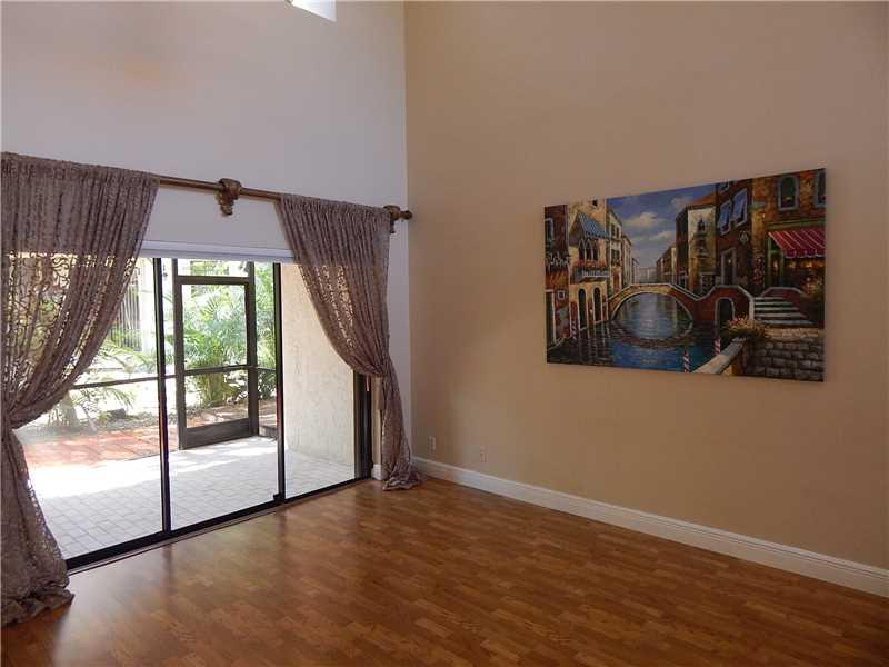 EMERALD OAKS #22 CONDO - Residential Lease