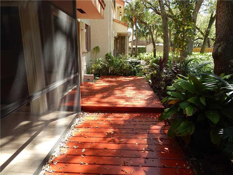 EMERALD OAKS #22 CONDO - Residential Lease