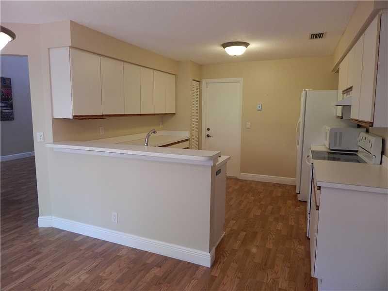 EMERALD OAKS #22 CONDO - Residential Lease