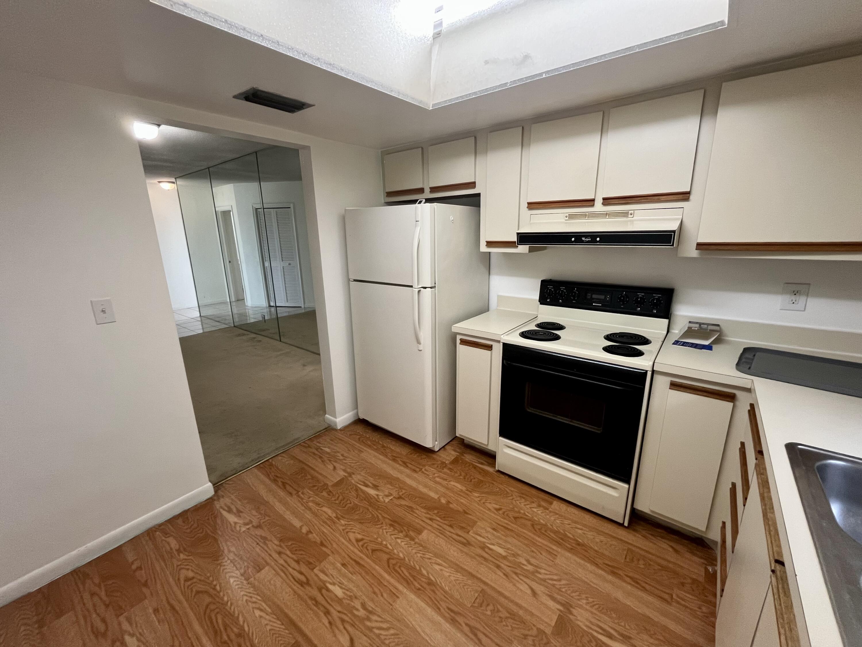 658 NE 6th Court L